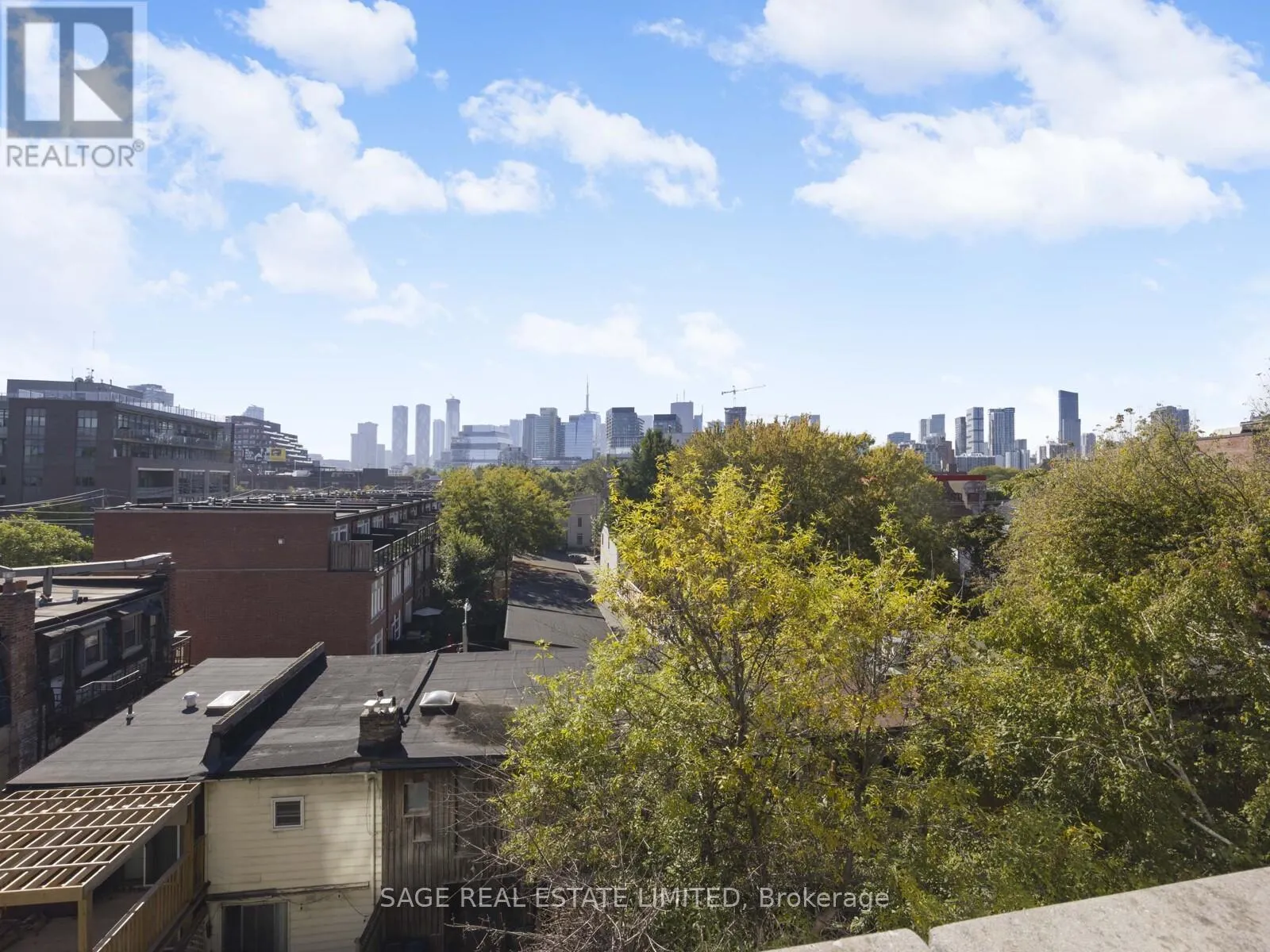 405 - 510 KING STREET E