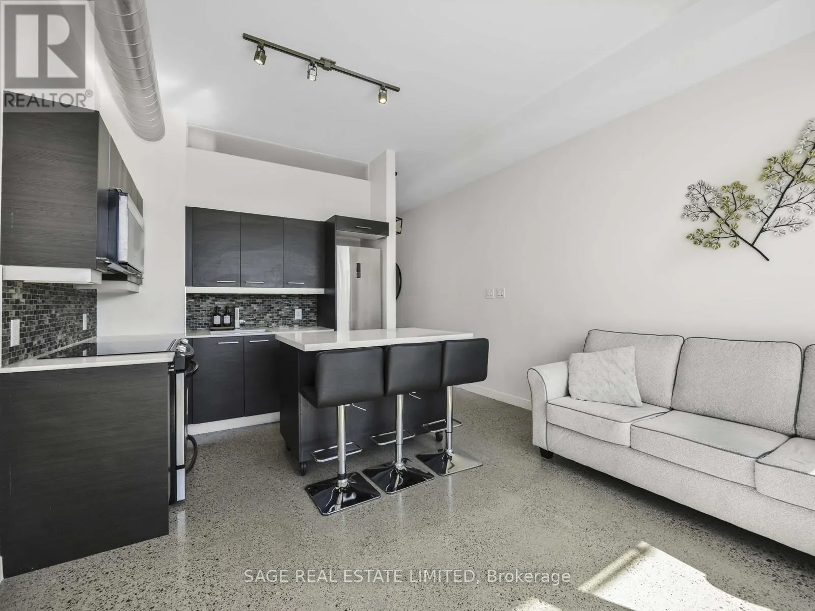 405 - 510 KING STREET E