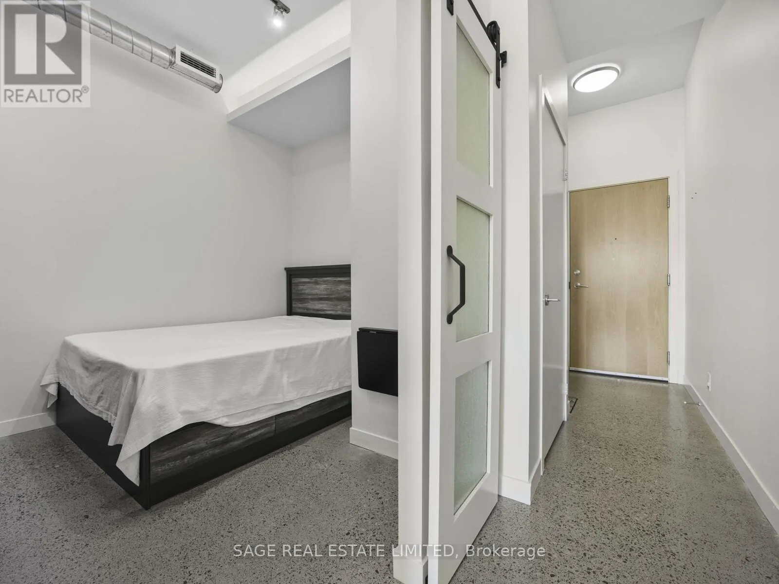 405 - 510 KING STREET E