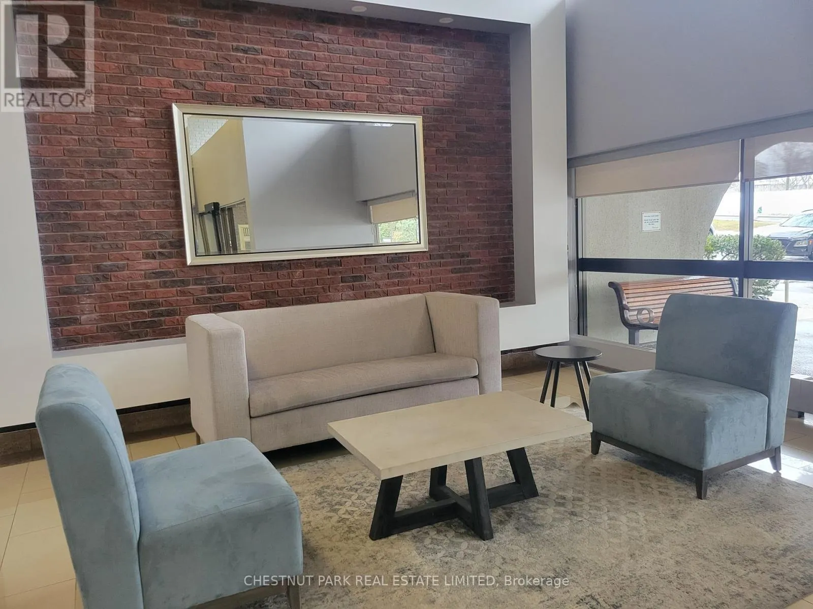 1404 - 260 SENECA HILL DRIVE