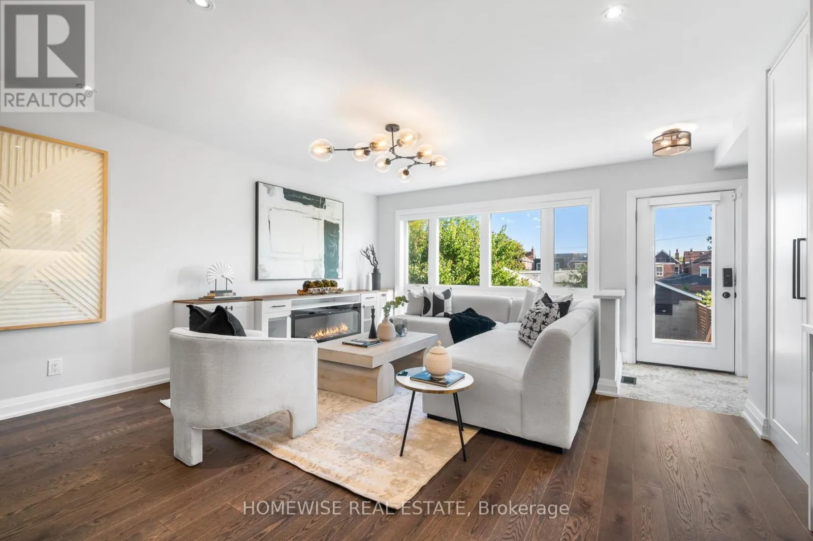 17 EARNSCLIFFE ROAD