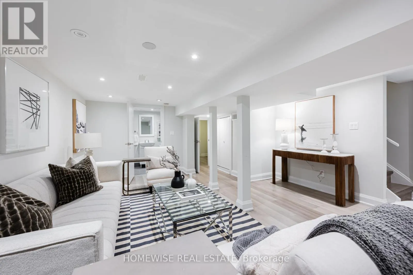 17 EARNSCLIFFE ROAD