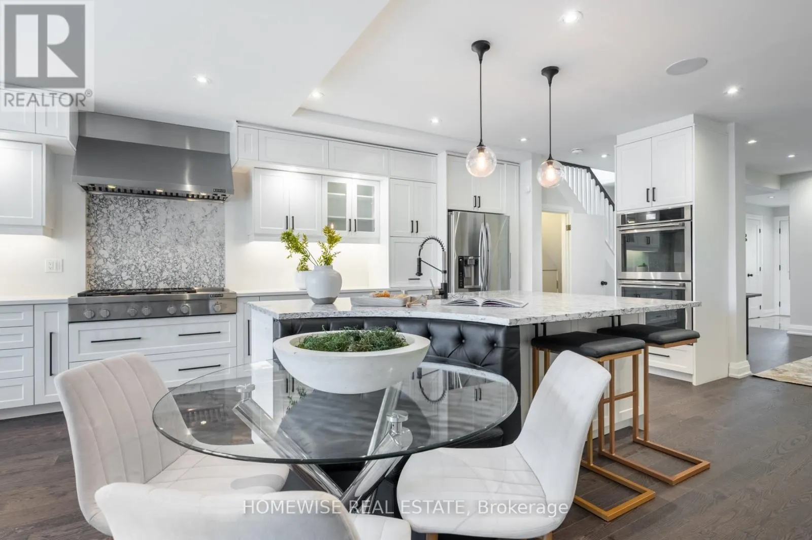 17 EARNSCLIFFE ROAD