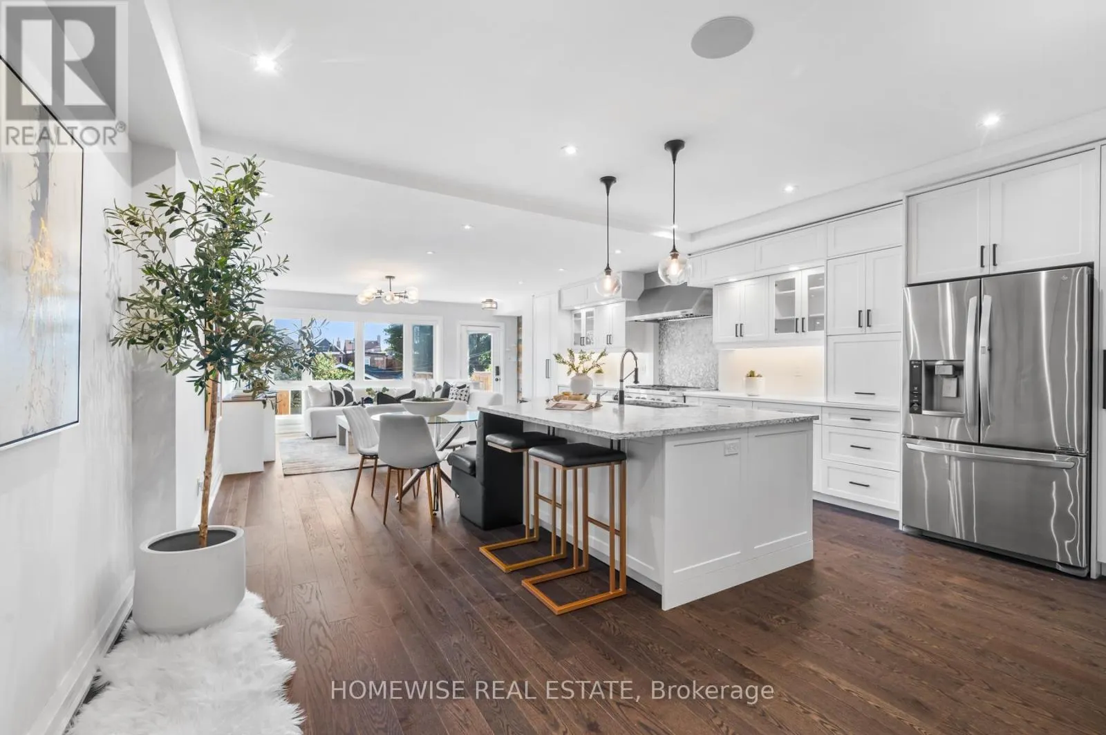 17 EARNSCLIFFE ROAD
