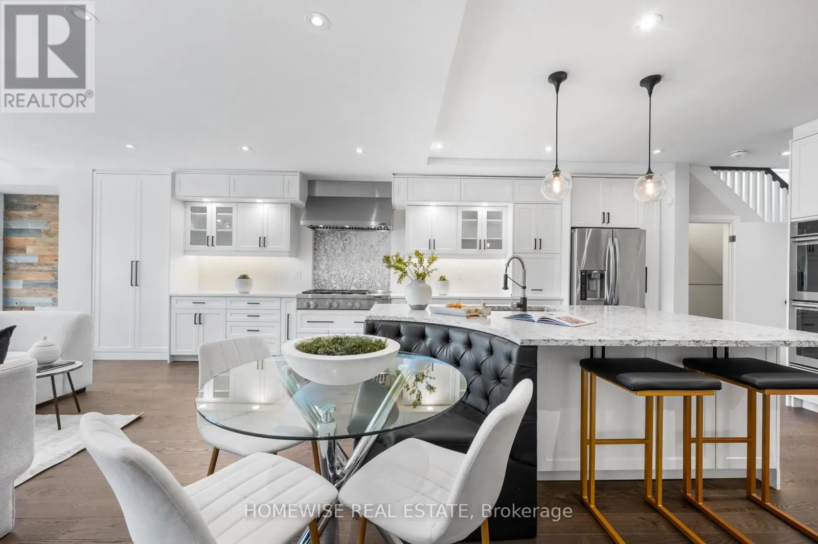 17 EARNSCLIFFE ROAD