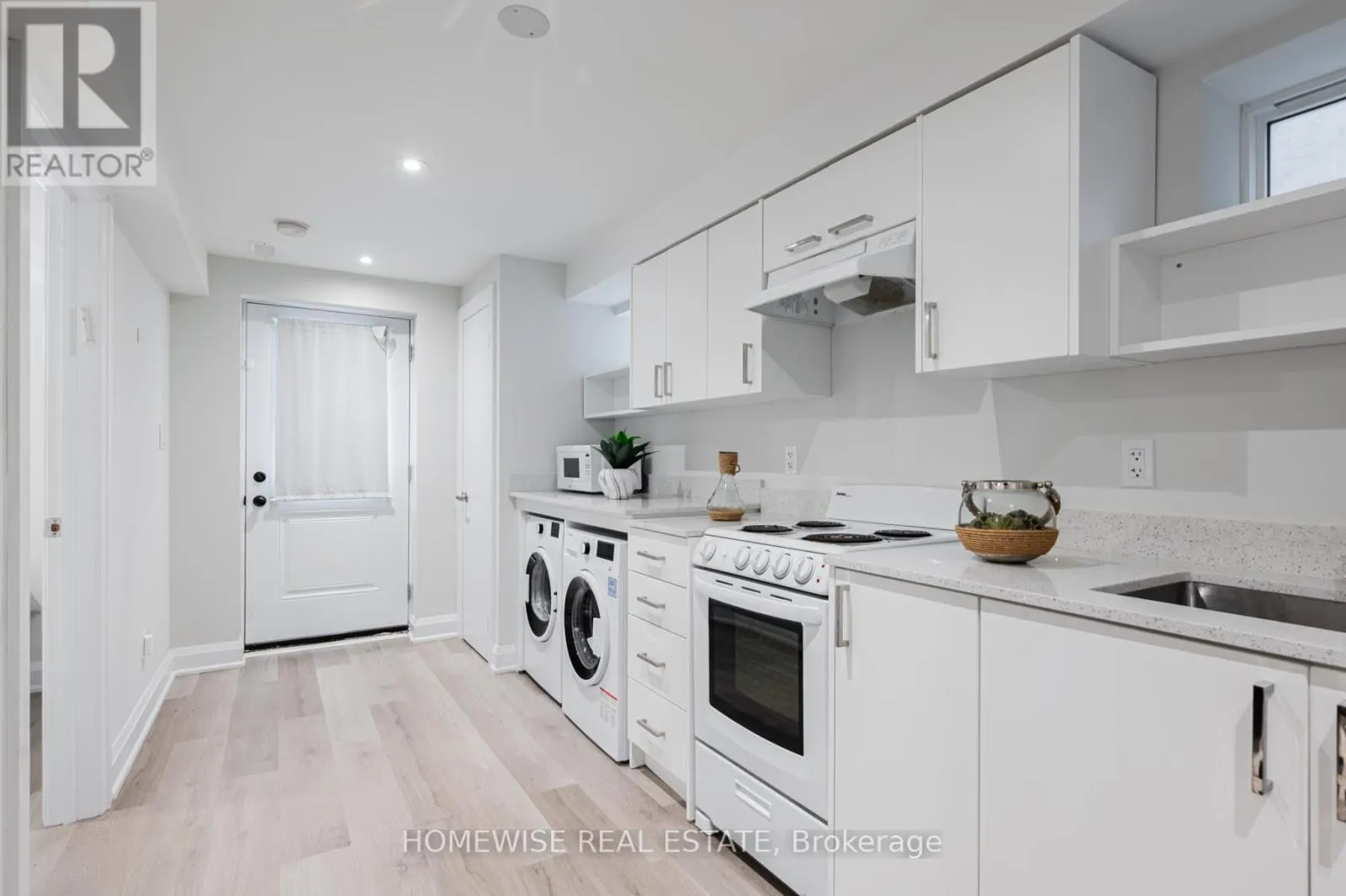 17 EARNSCLIFFE ROAD