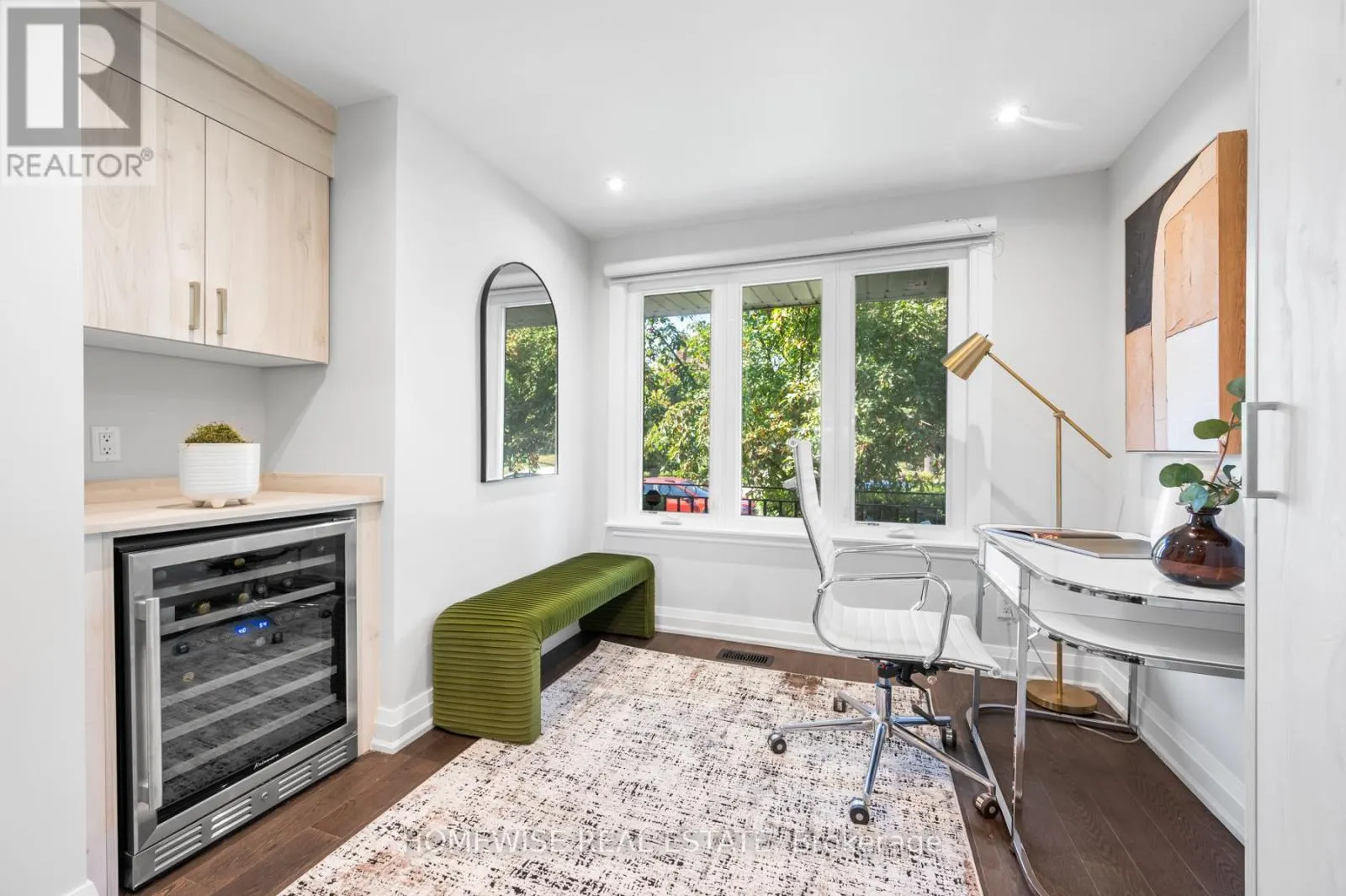 17 EARNSCLIFFE ROAD