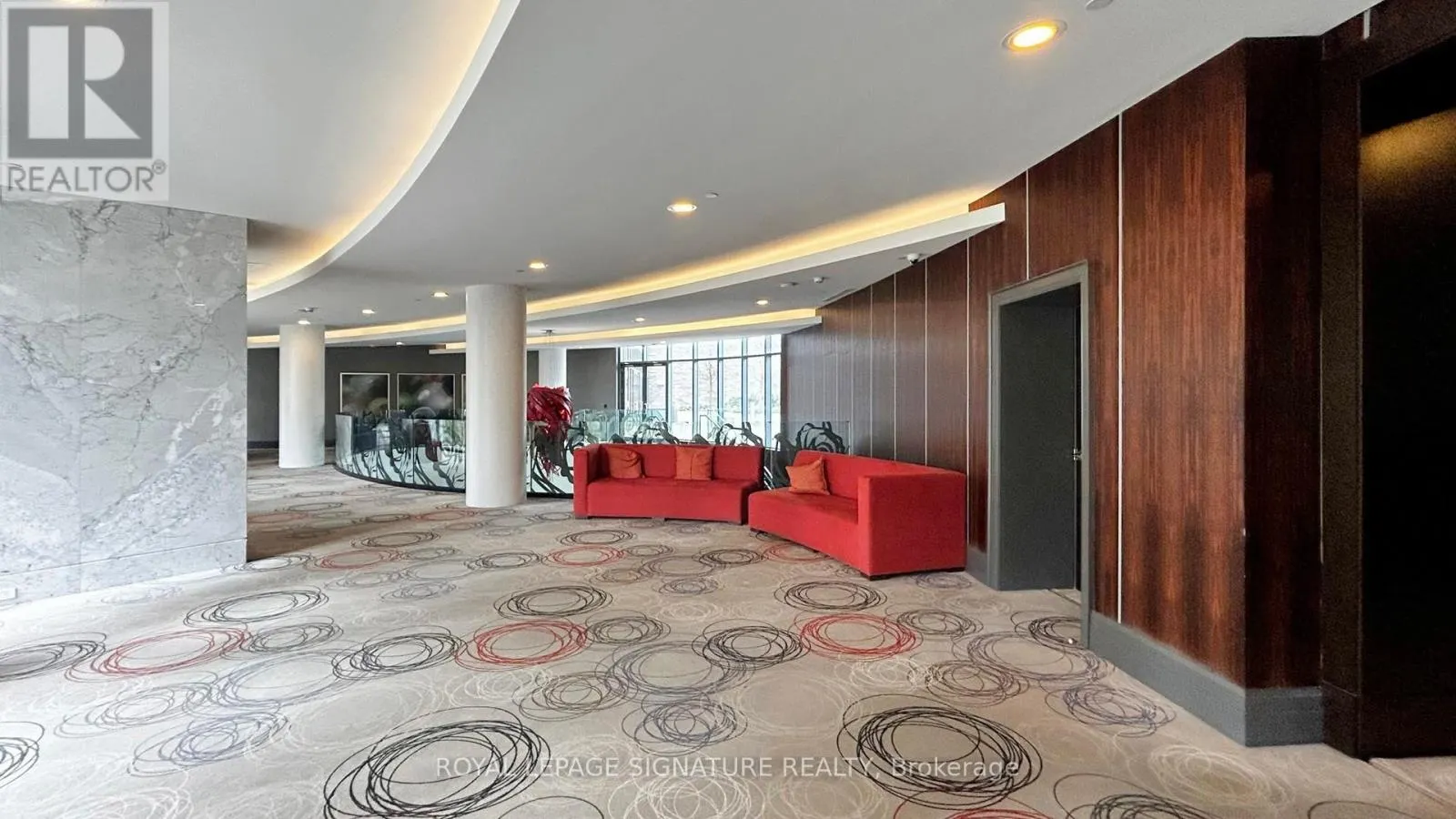 1807 - 5162 YONGE STREET