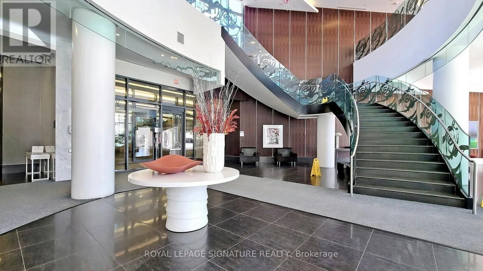 1807 - 5162 YONGE STREET