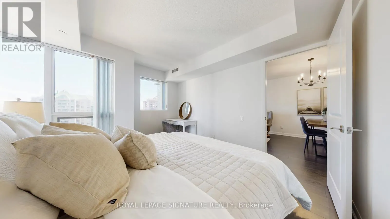 1807 - 5162 YONGE STREET