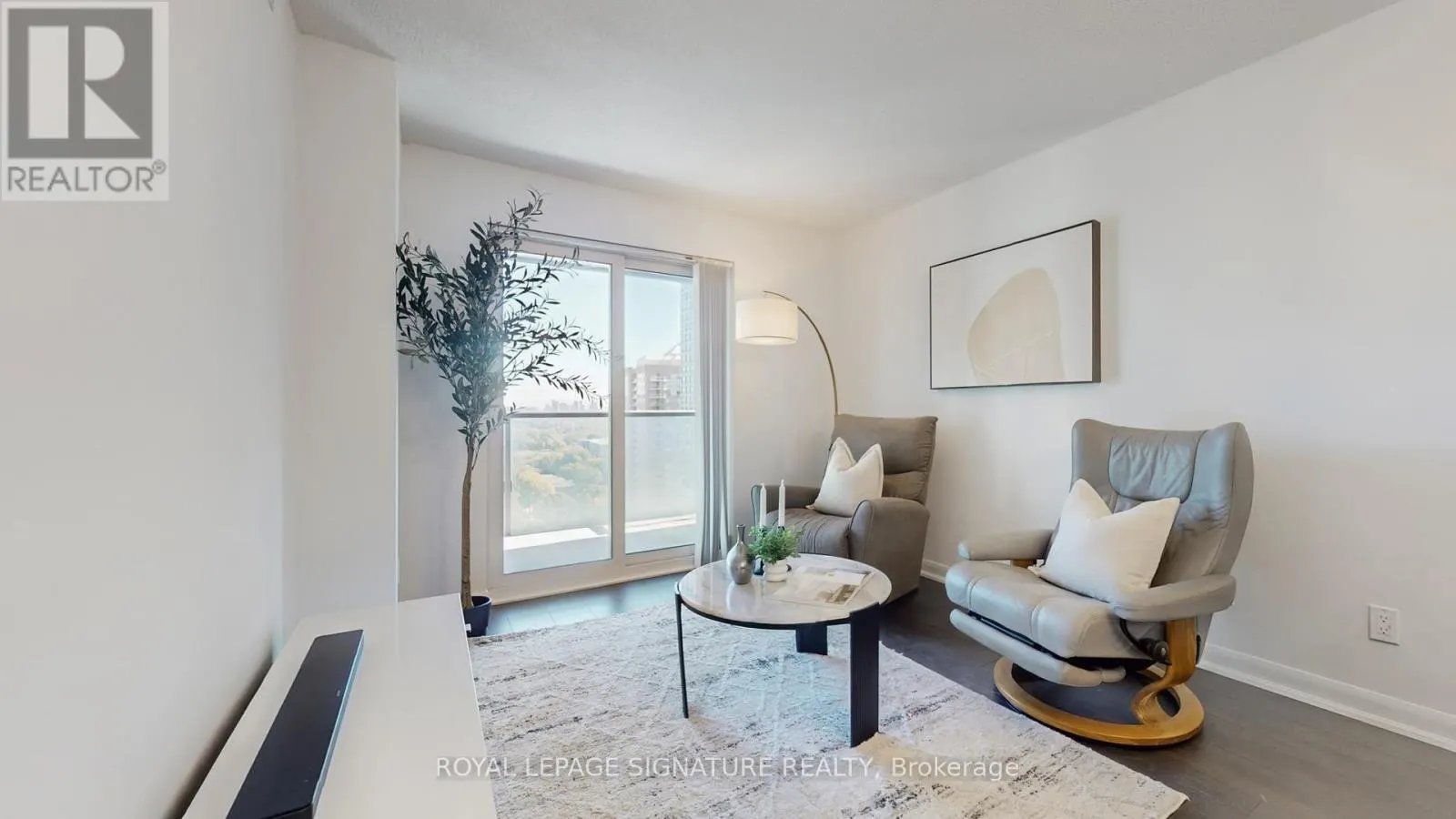 1807 - 5162 YONGE STREET