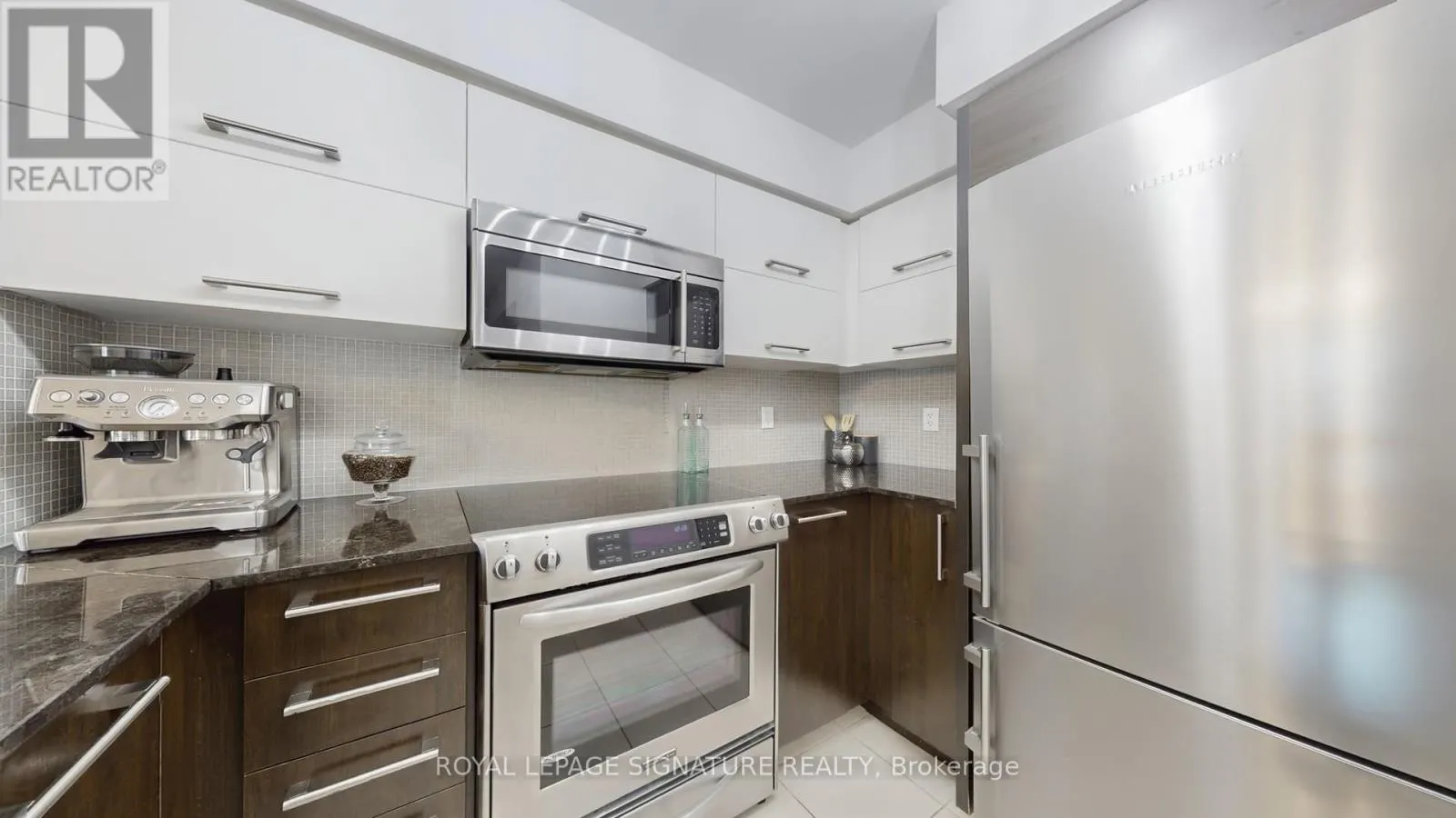 1807 - 5162 YONGE STREET