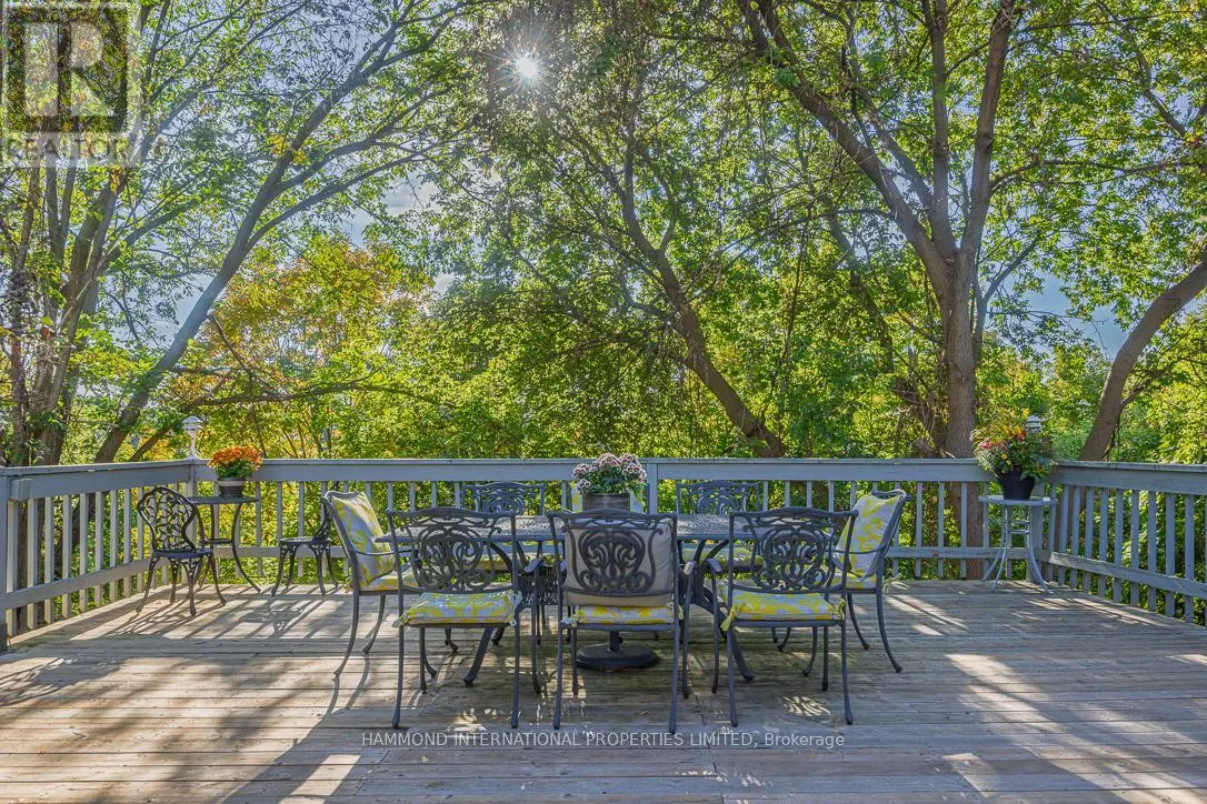 32 ARJAY CRESCENT