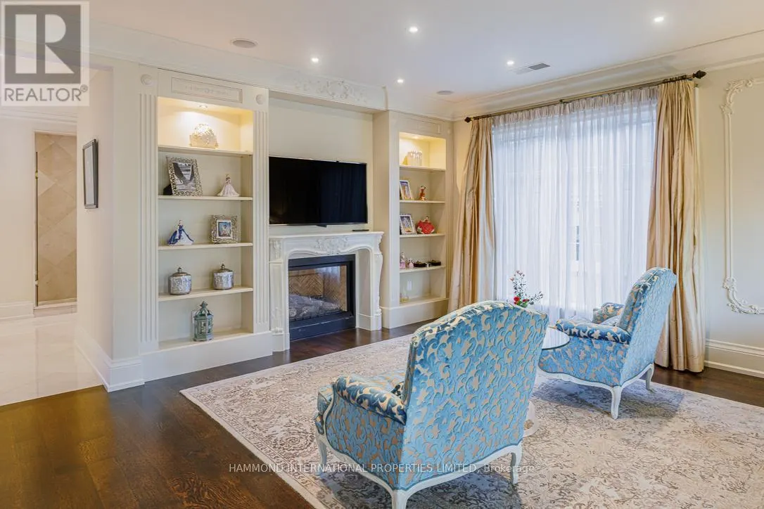 32 ARJAY CRESCENT