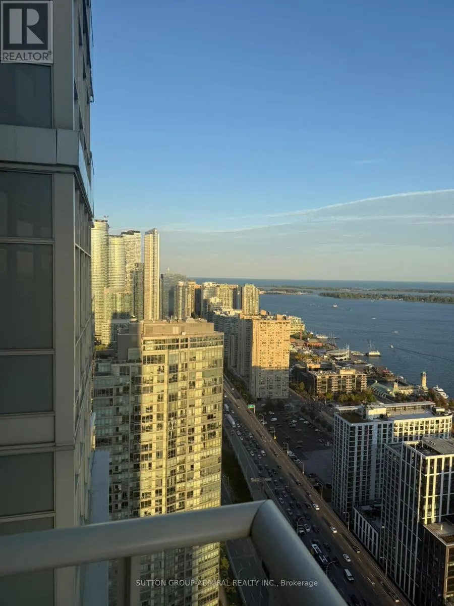 5110 - 35 MARINER TERRACE