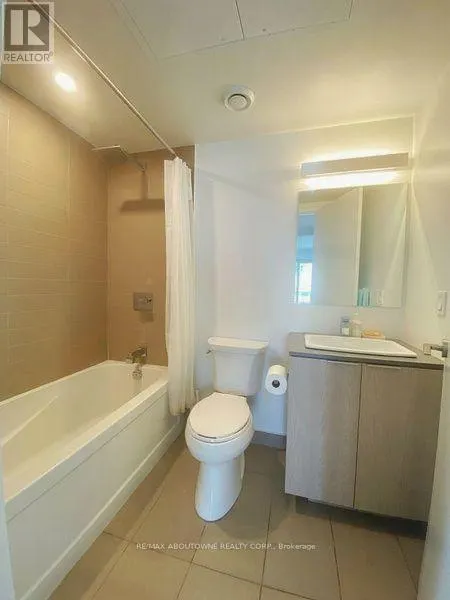 1112 - 18 MAITLAND TERRACE