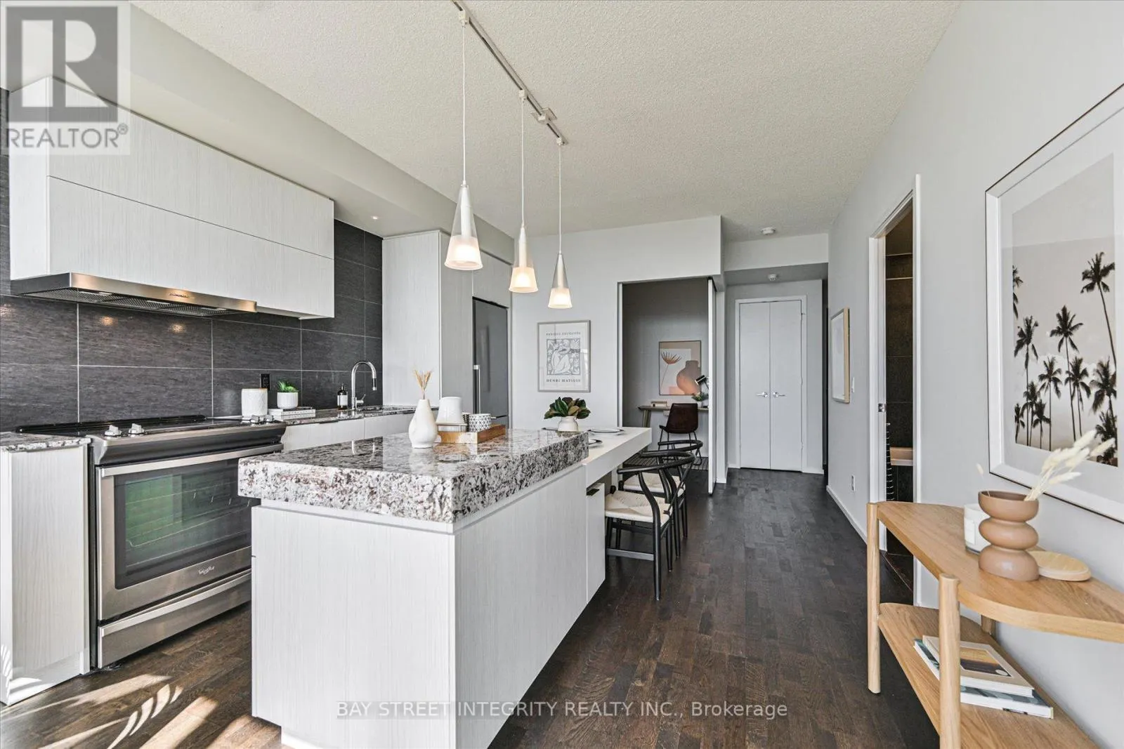 3203 - 101 CHARLES STREET E