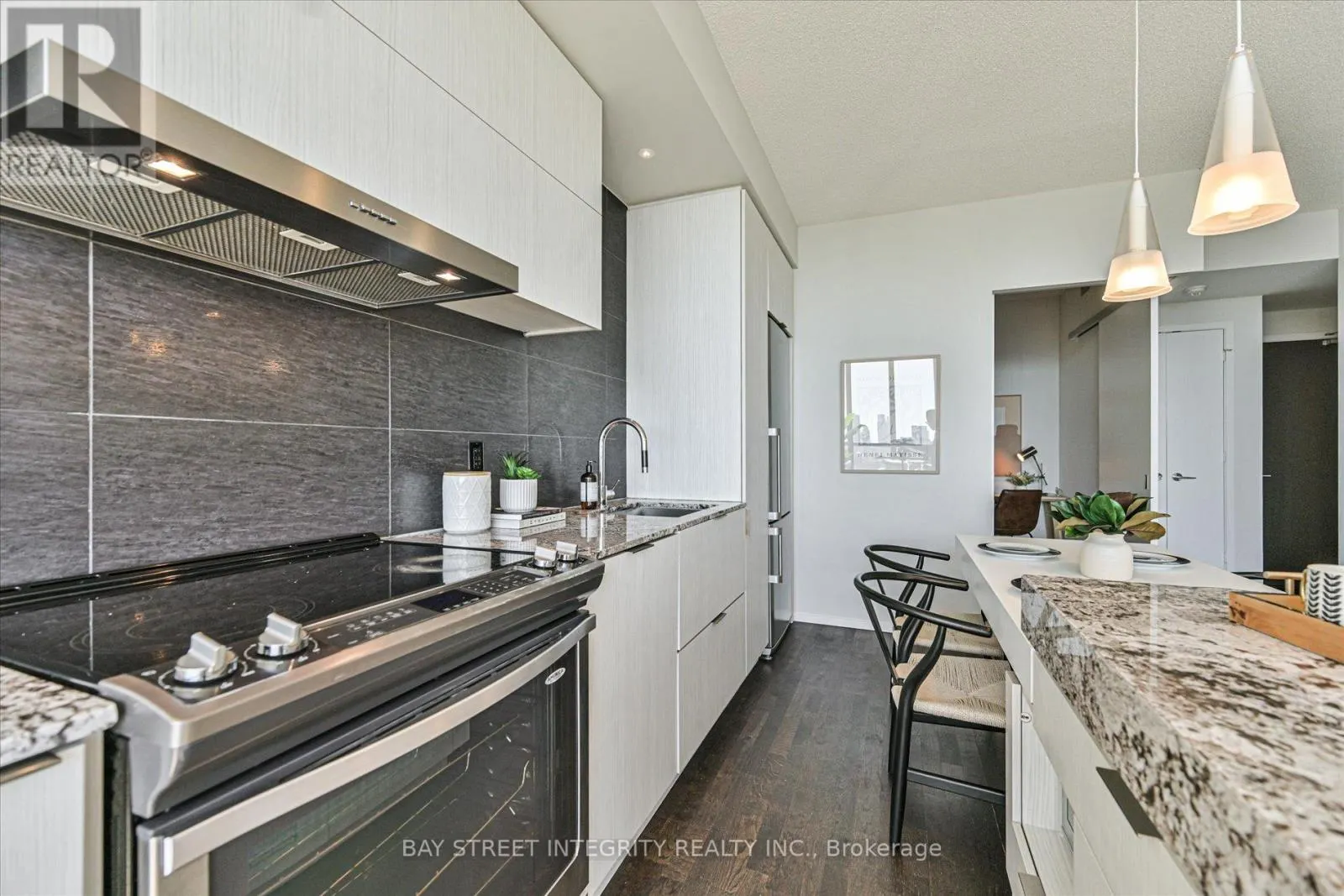 3203 - 101 CHARLES STREET E