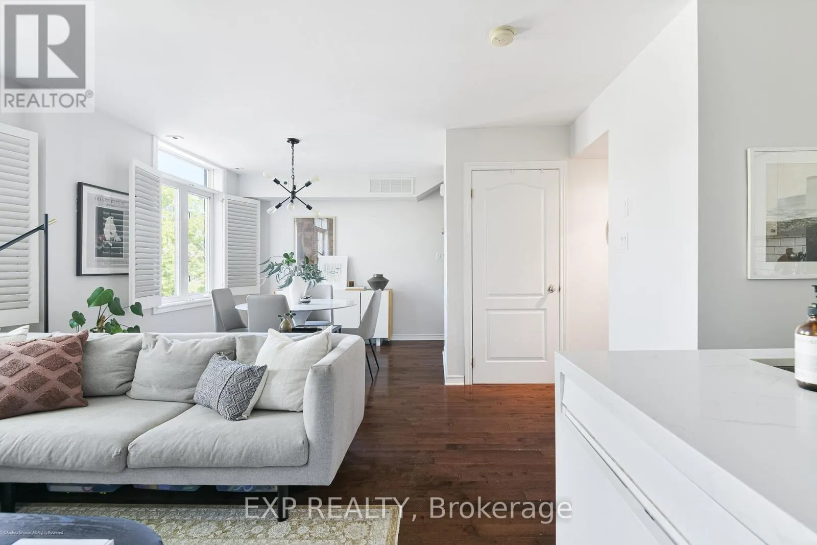 307 - 3 SHANK ST. STREET