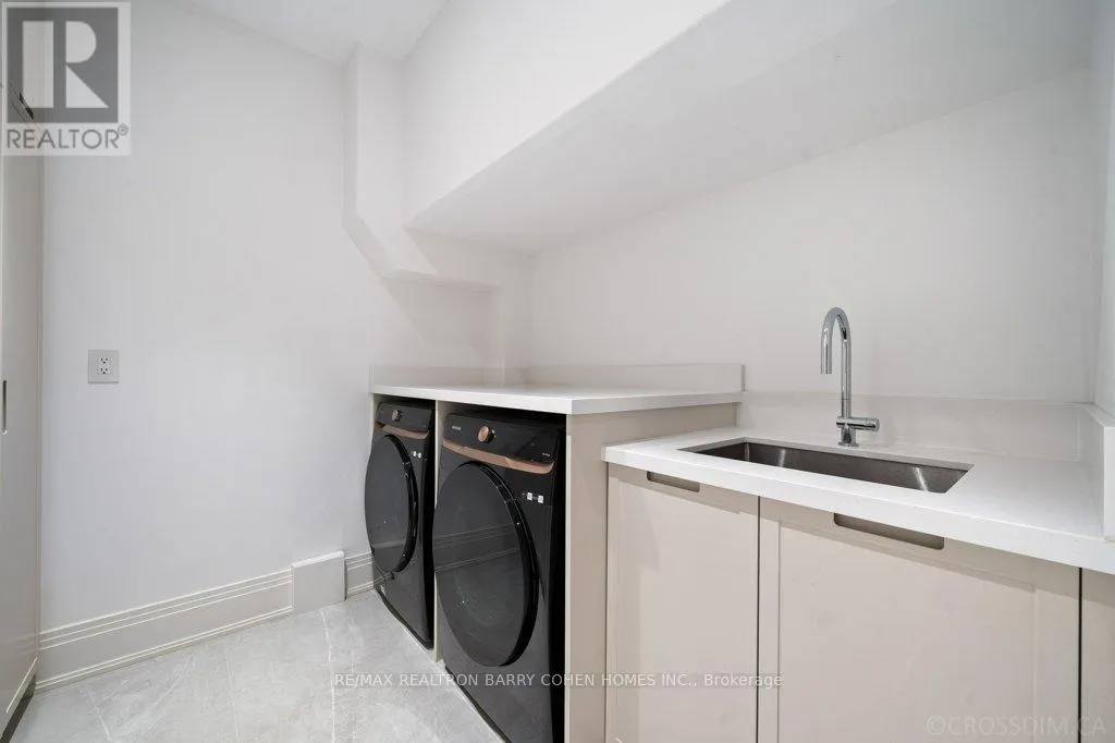 50 DANESWOOD ROAD W