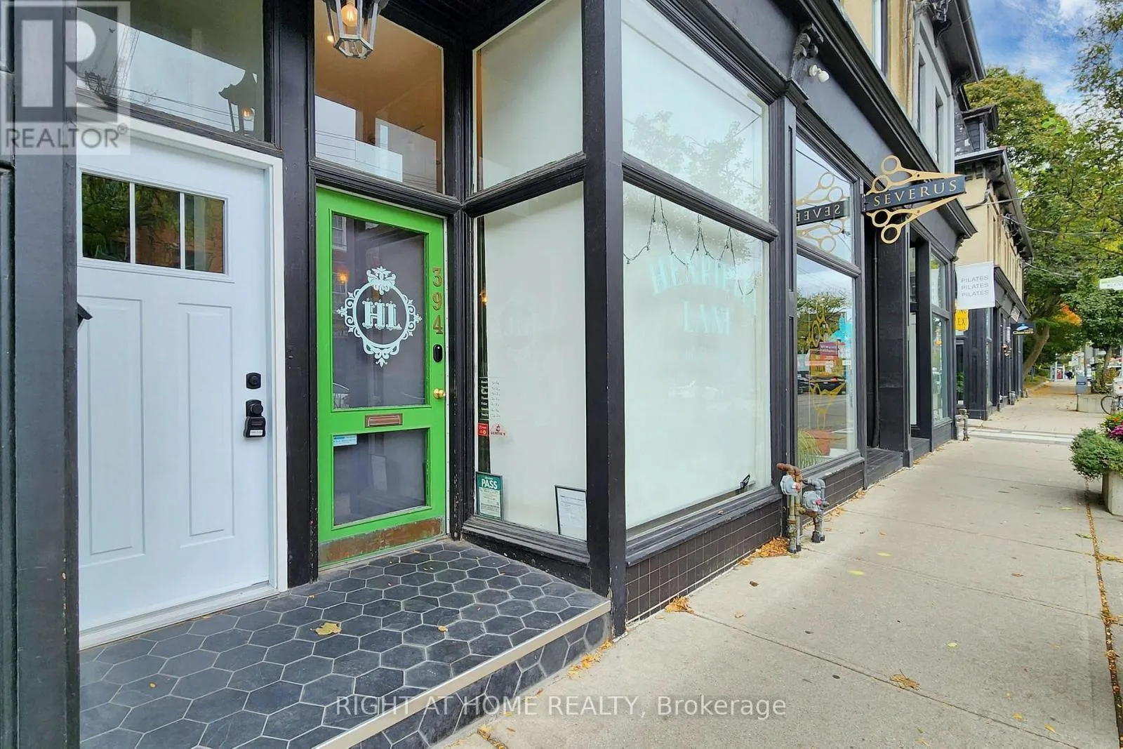 394 KING STREET E