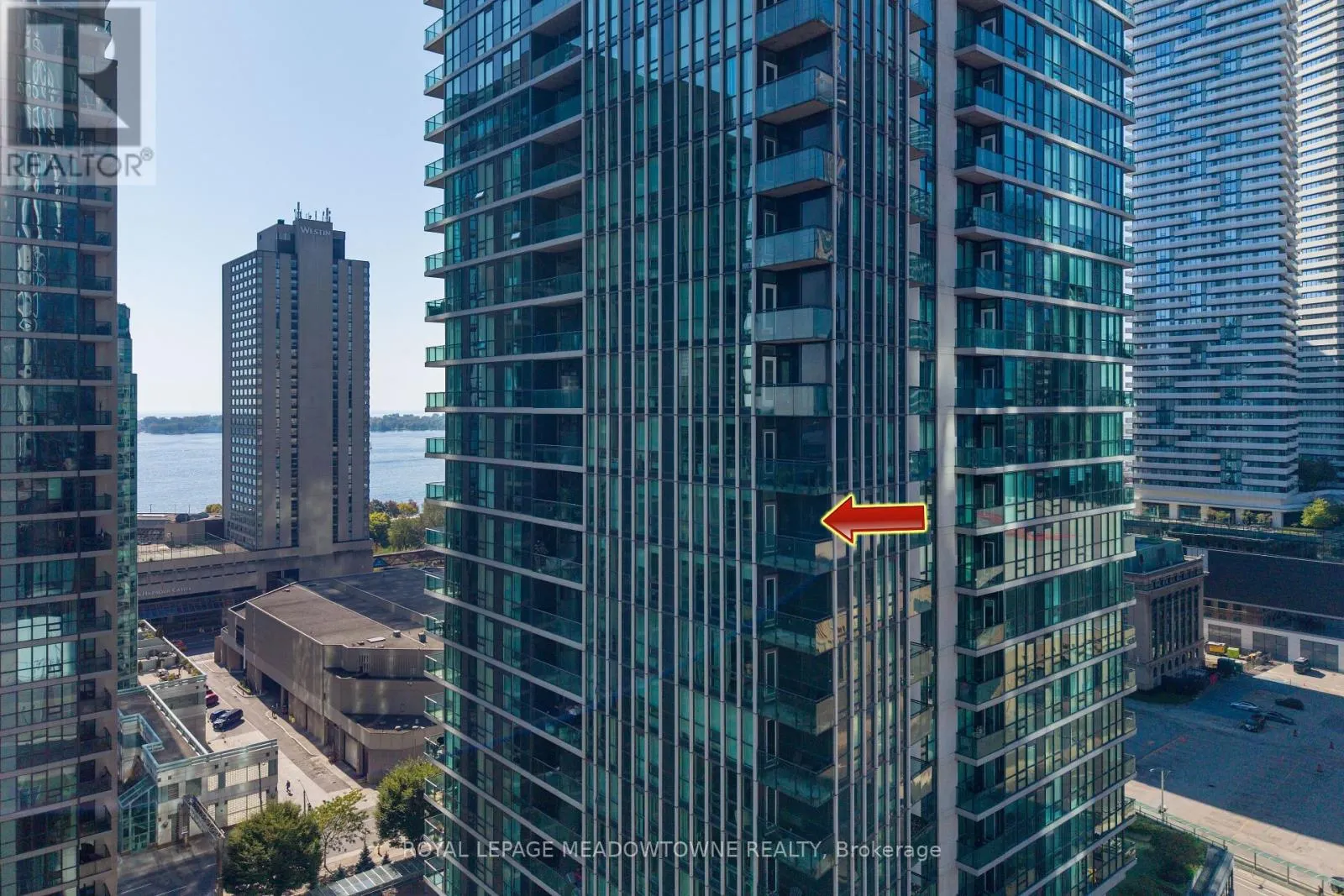 1805 - 18 HARBOUR STREET