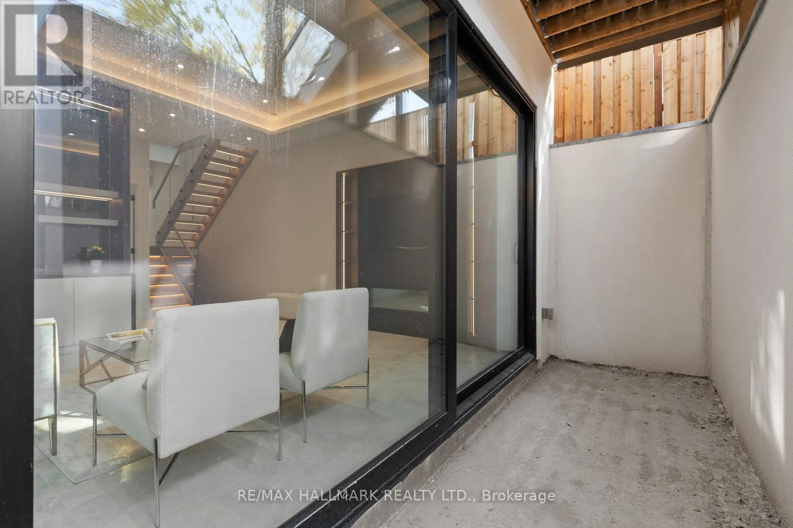 359 CRANBROOKE AVENUE