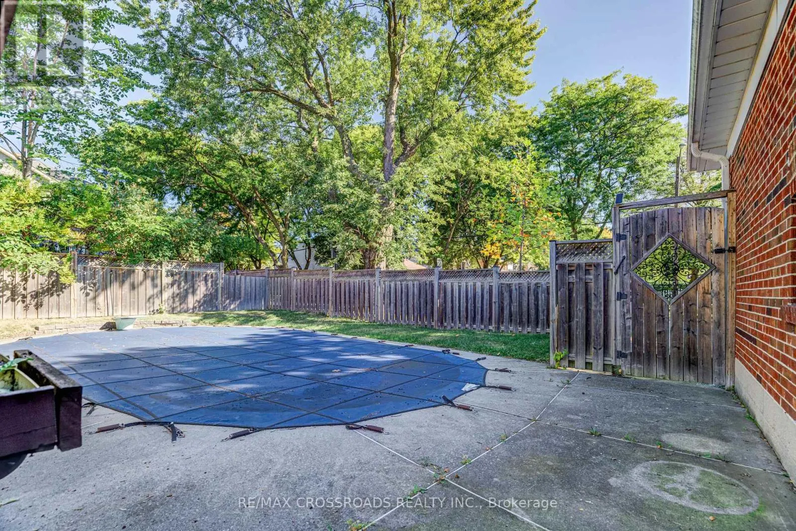 156 FLORENCE AVENUE