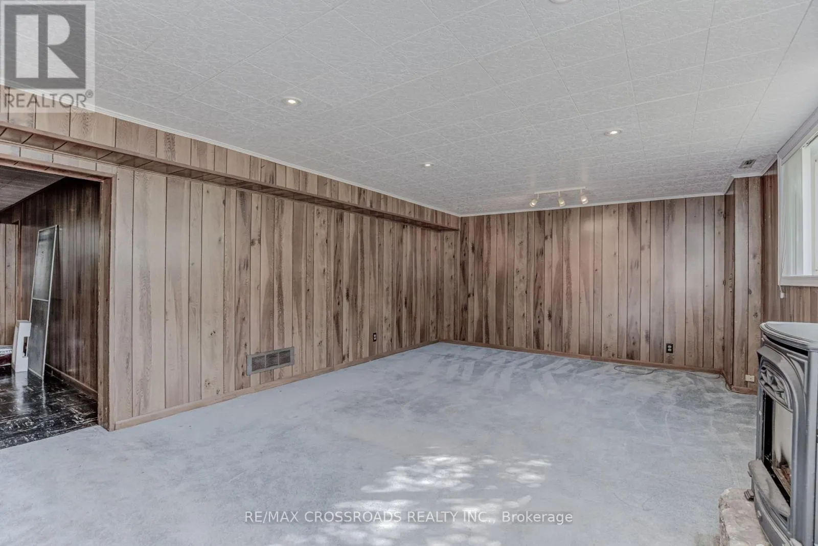 156 FLORENCE AVENUE