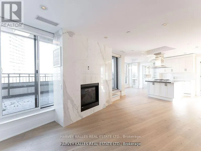605 - 181 DAVENPORT ROAD