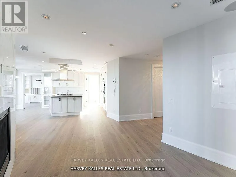 605 - 181 DAVENPORT ROAD