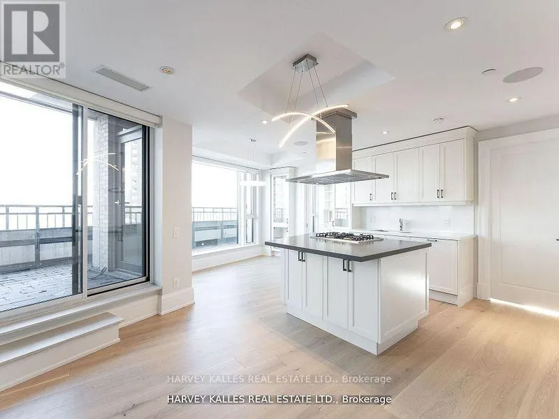 605 - 181 DAVENPORT ROAD