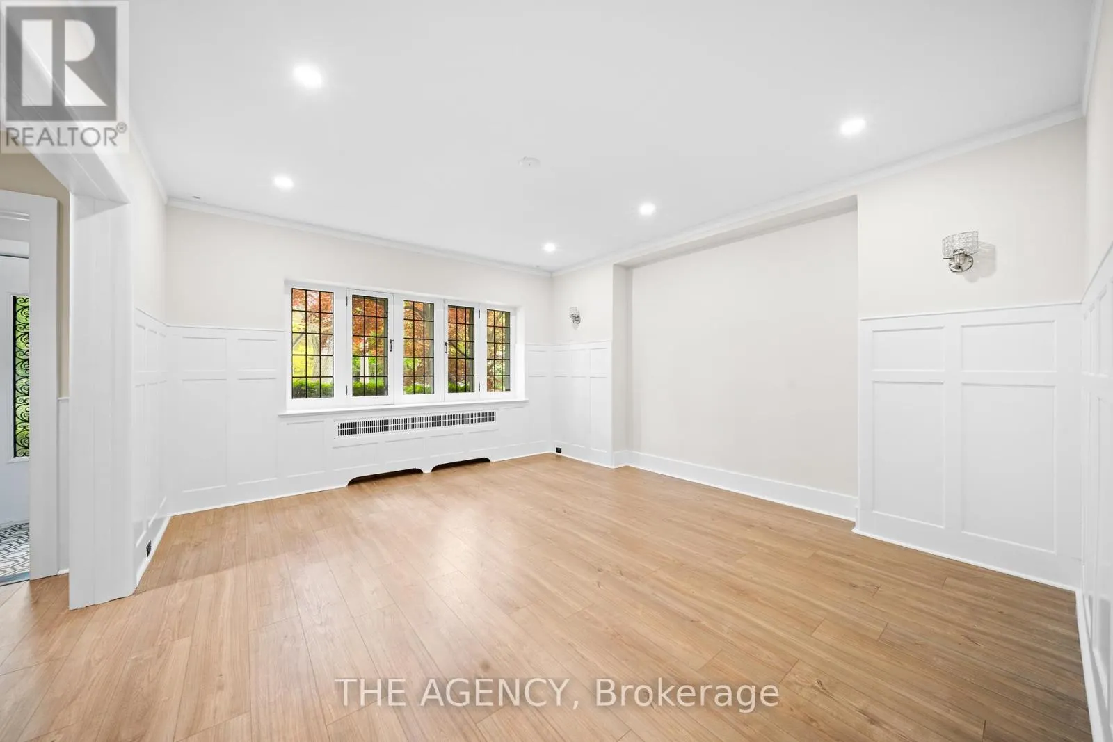 44 ELDERWOOD DRIVE