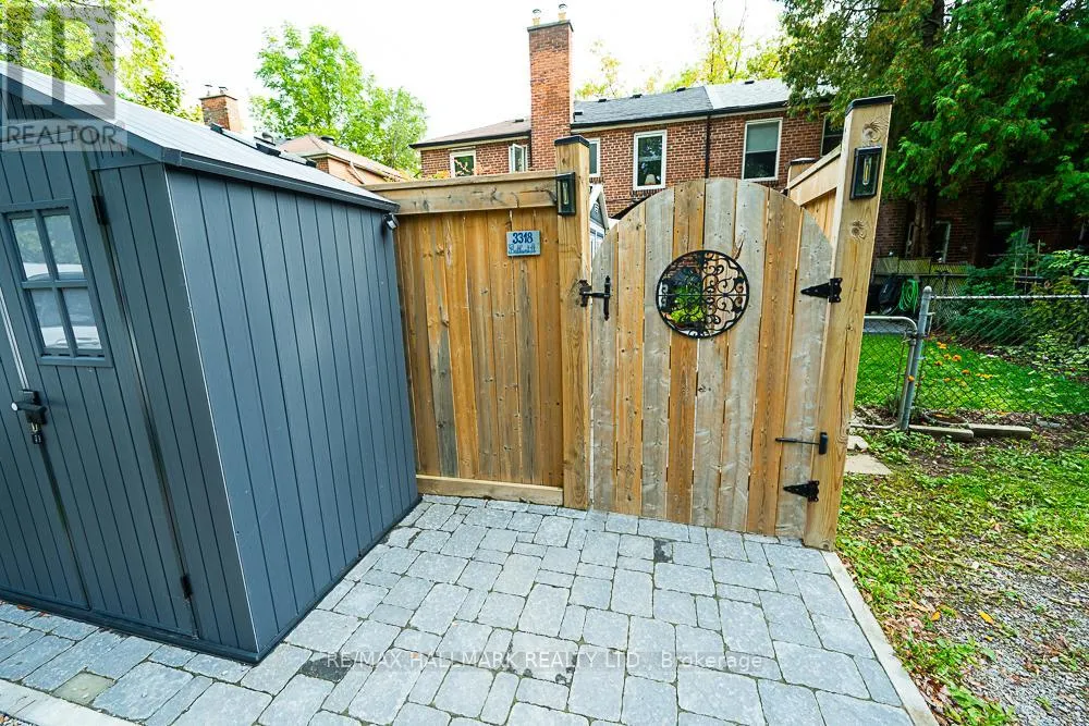 3318 BATHURST STREET