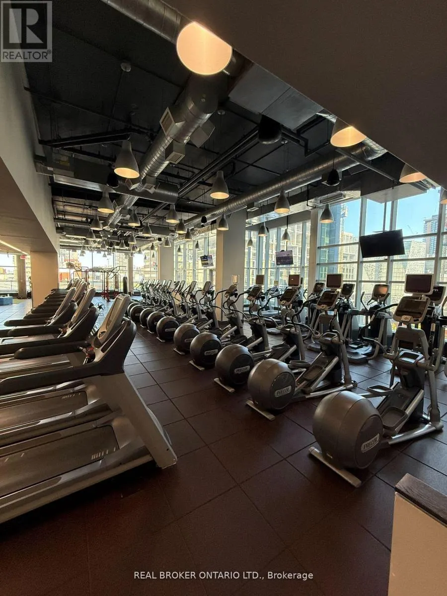 7510 - 388 YONGE STREET