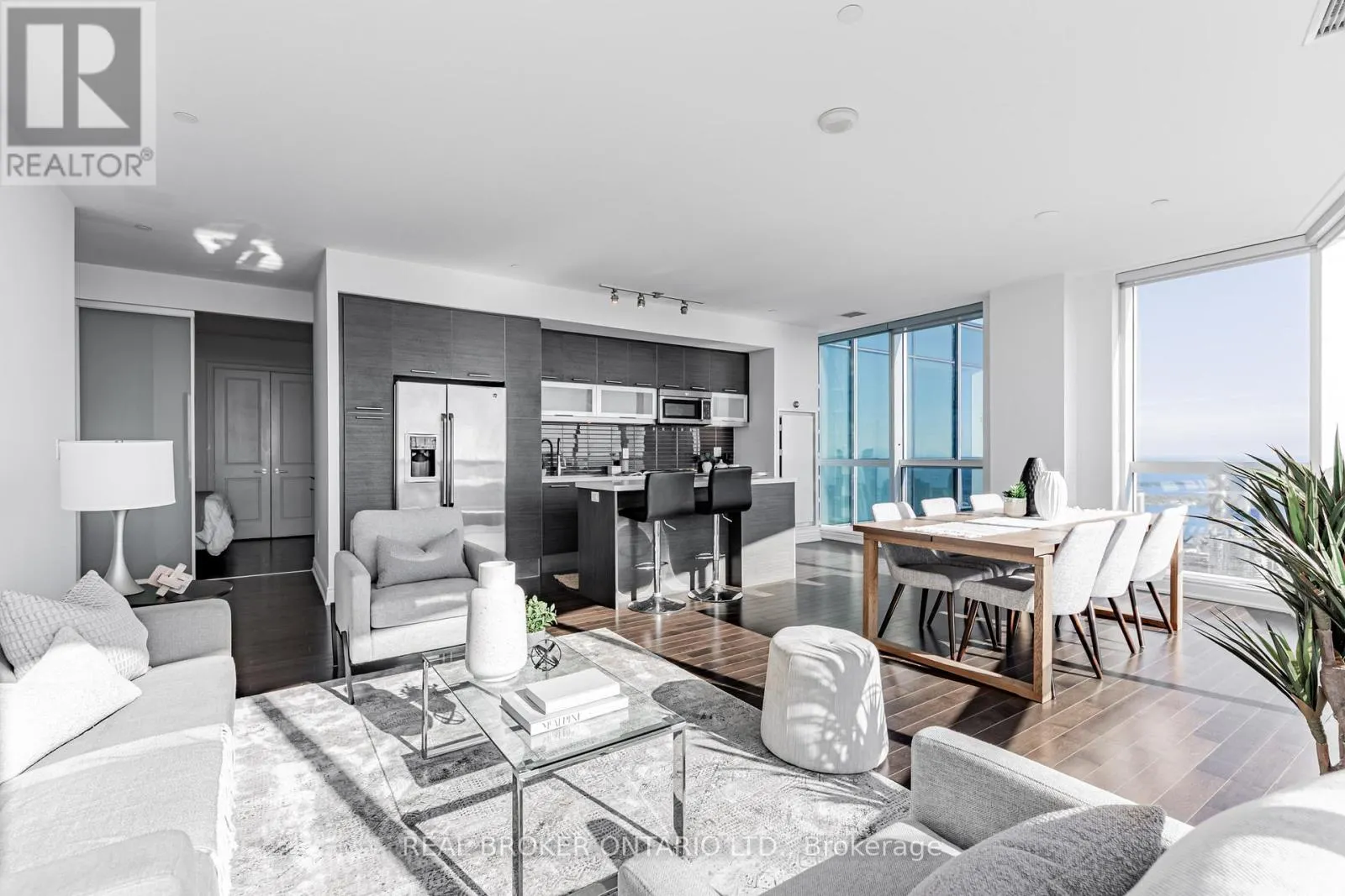 7510 - 388 YONGE STREET