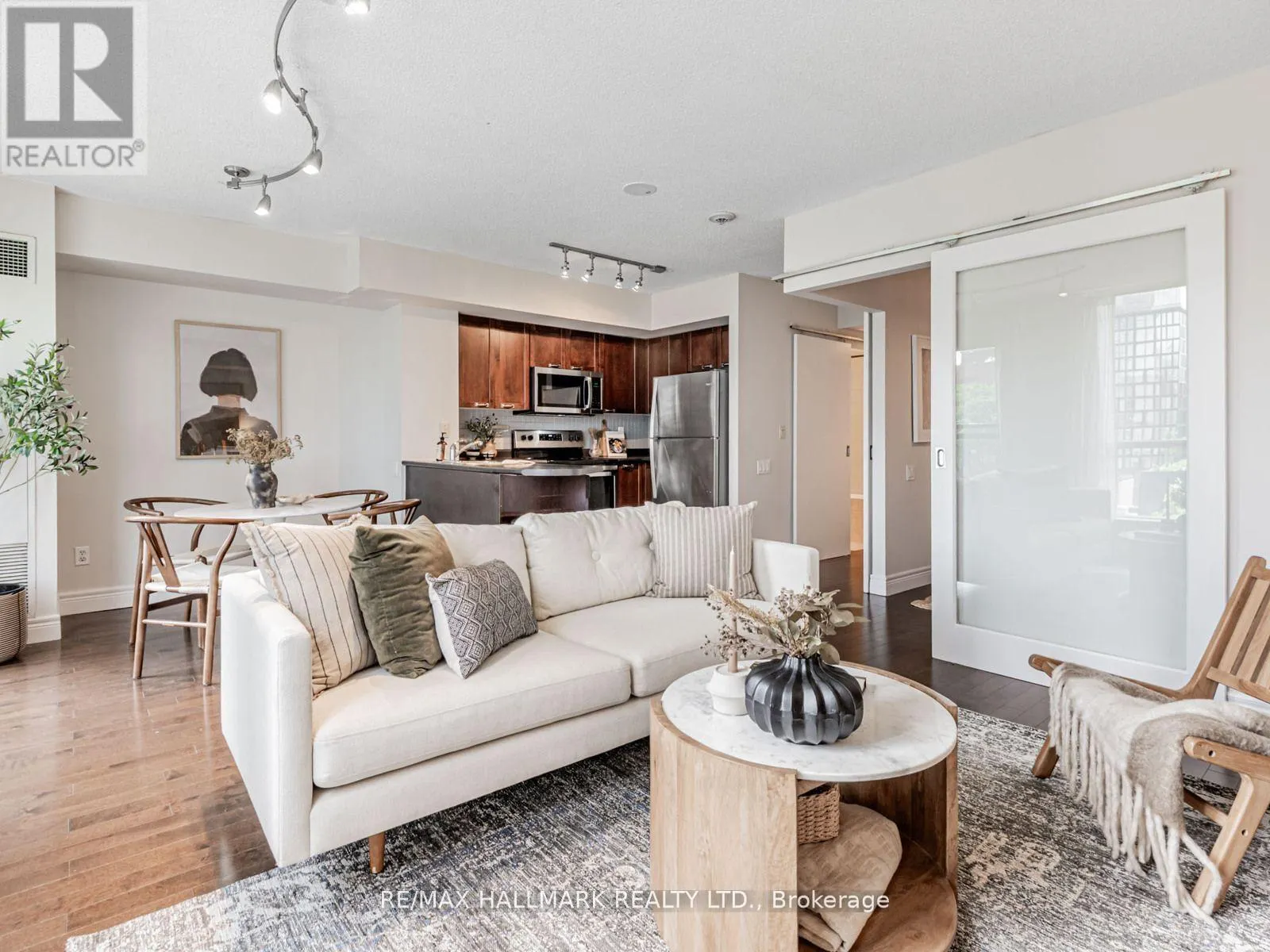 710 - 75 DALHOUSIE STREET