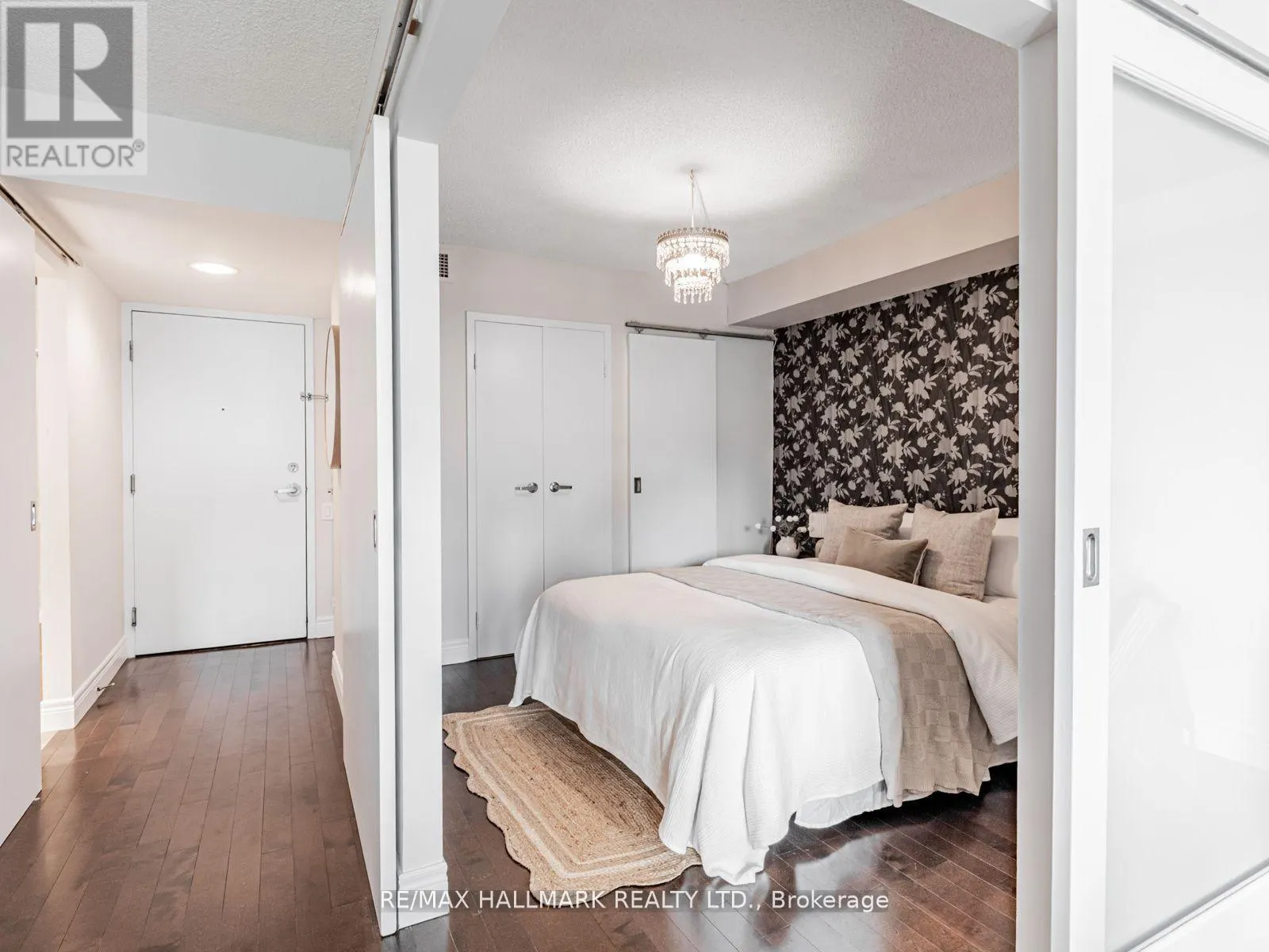 710 - 75 DALHOUSIE STREET