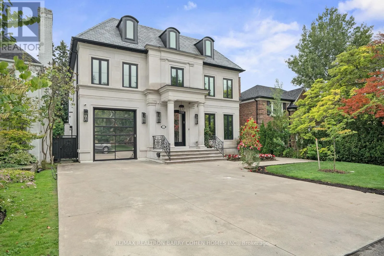 327 CORTLEIGH BOULEVARD