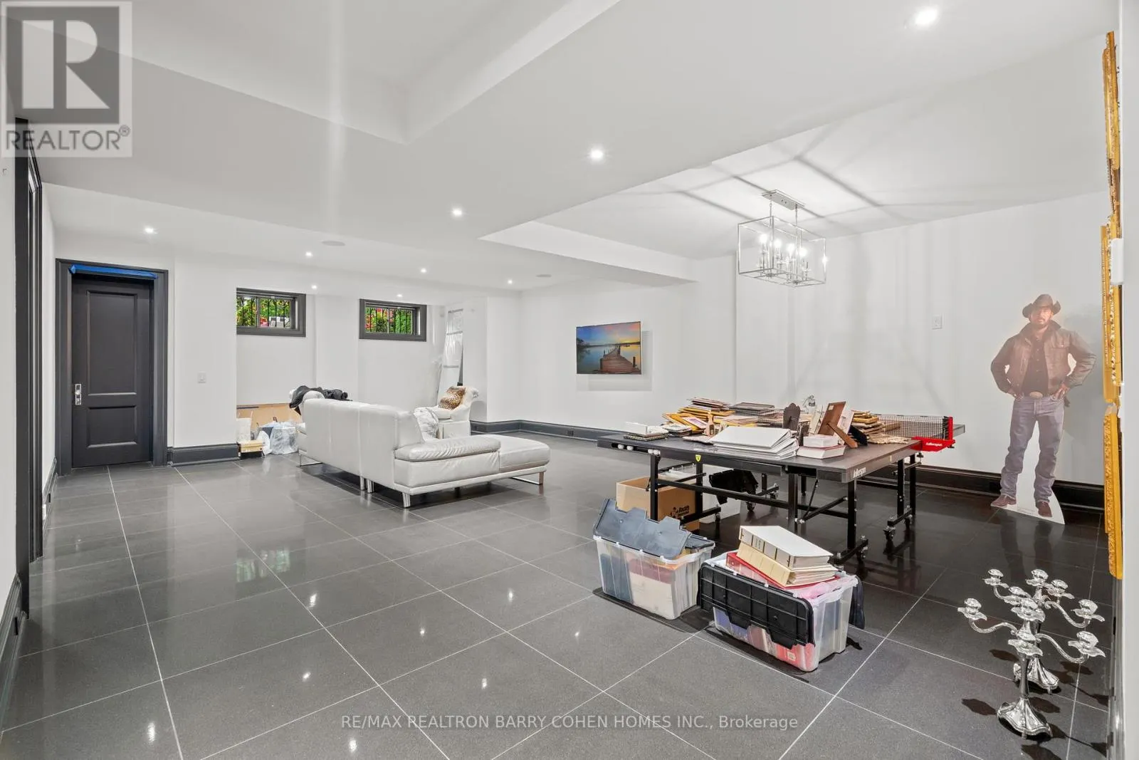 327 CORTLEIGH BOULEVARD
