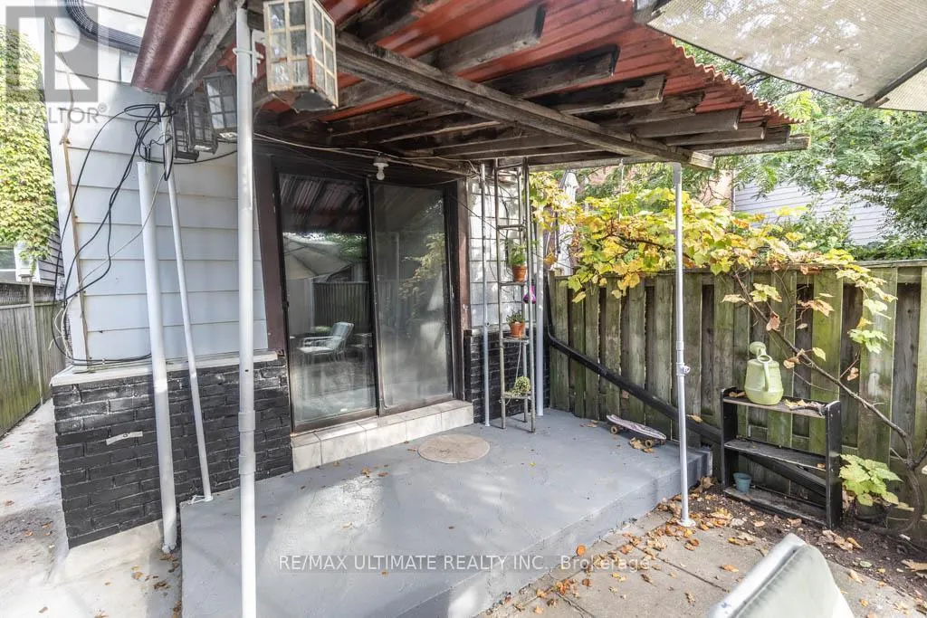 54 BROOKFIELD STREET