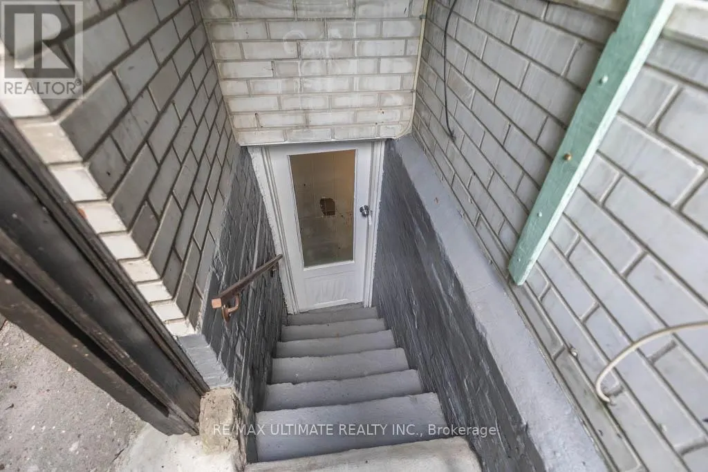 54 BROOKFIELD STREET