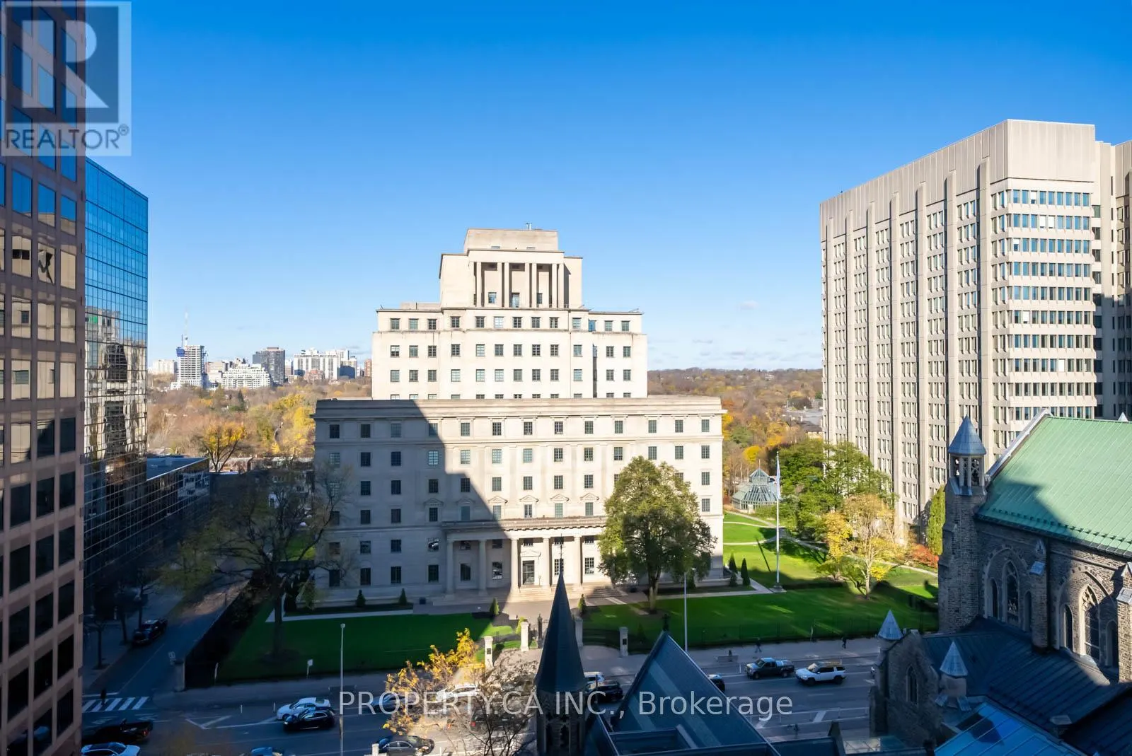 1103 - 100 HAYDEN STREET