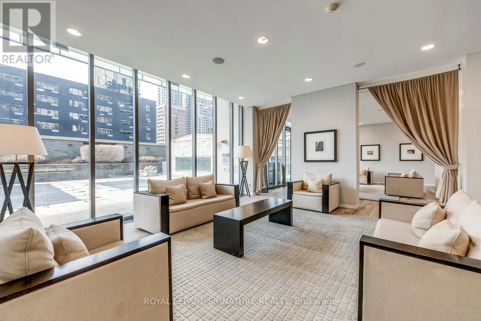3001 - 33 CHARLES STREET E
