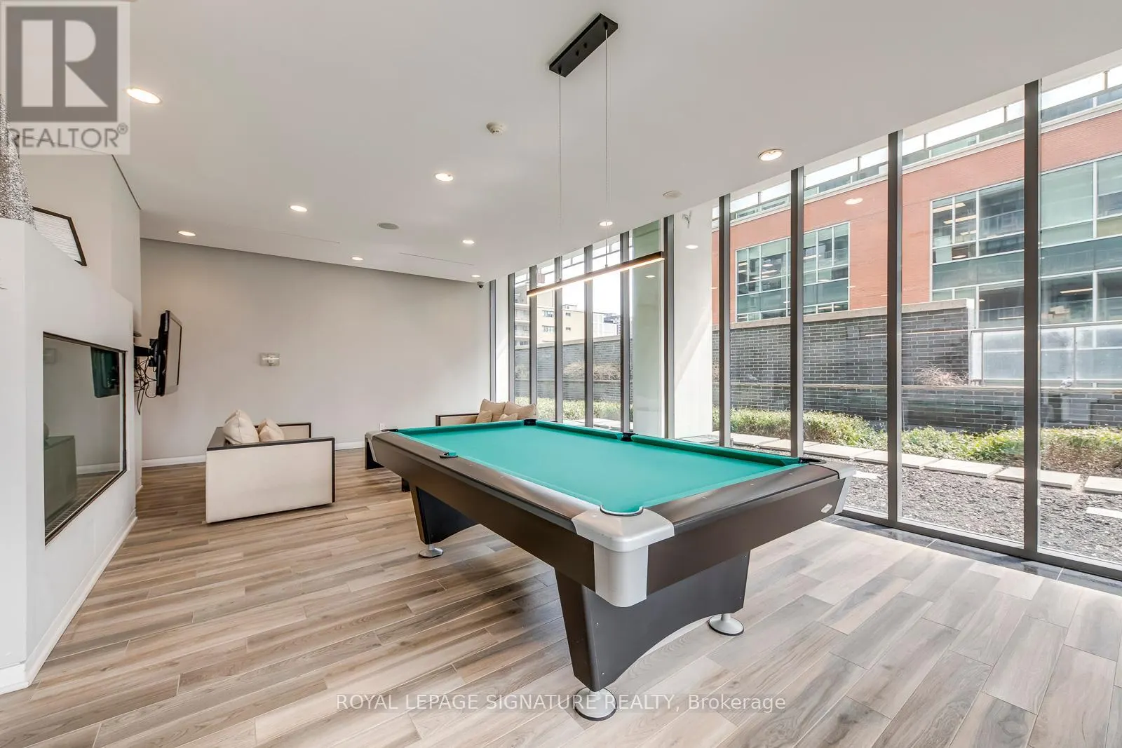 3001 - 33 CHARLES STREET E