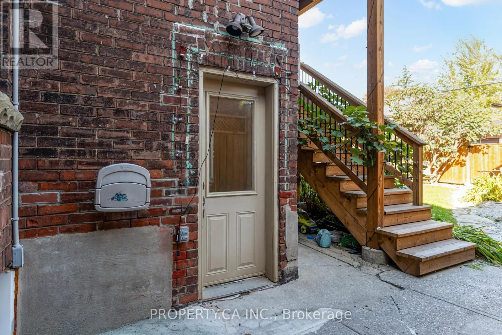 BSMNT - 127 BEATRICE STREET
