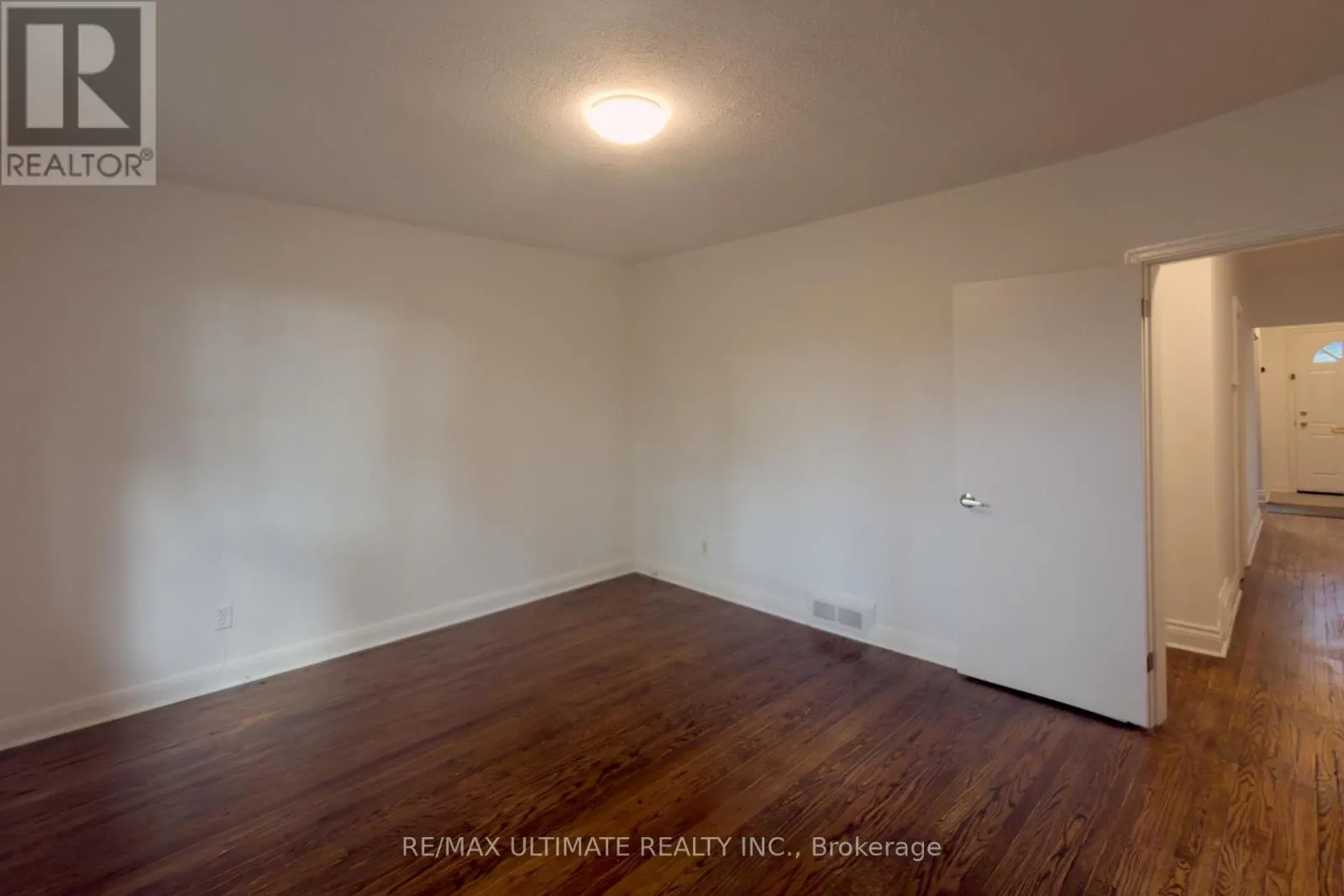 110 DE QUINCY BOULEVARD