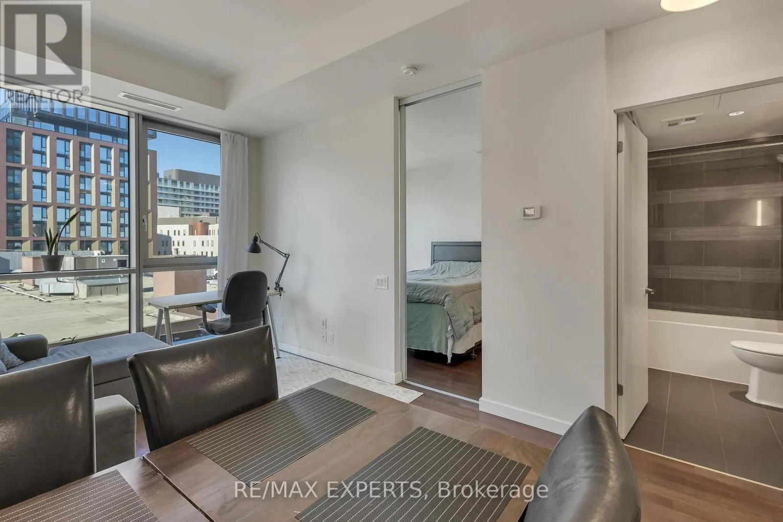 302 - 390 CHERRY STREET