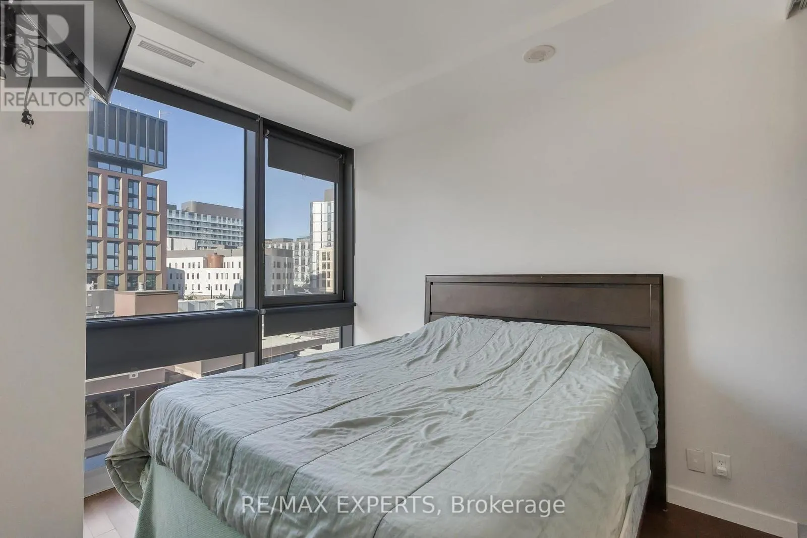 302 - 390 CHERRY STREET