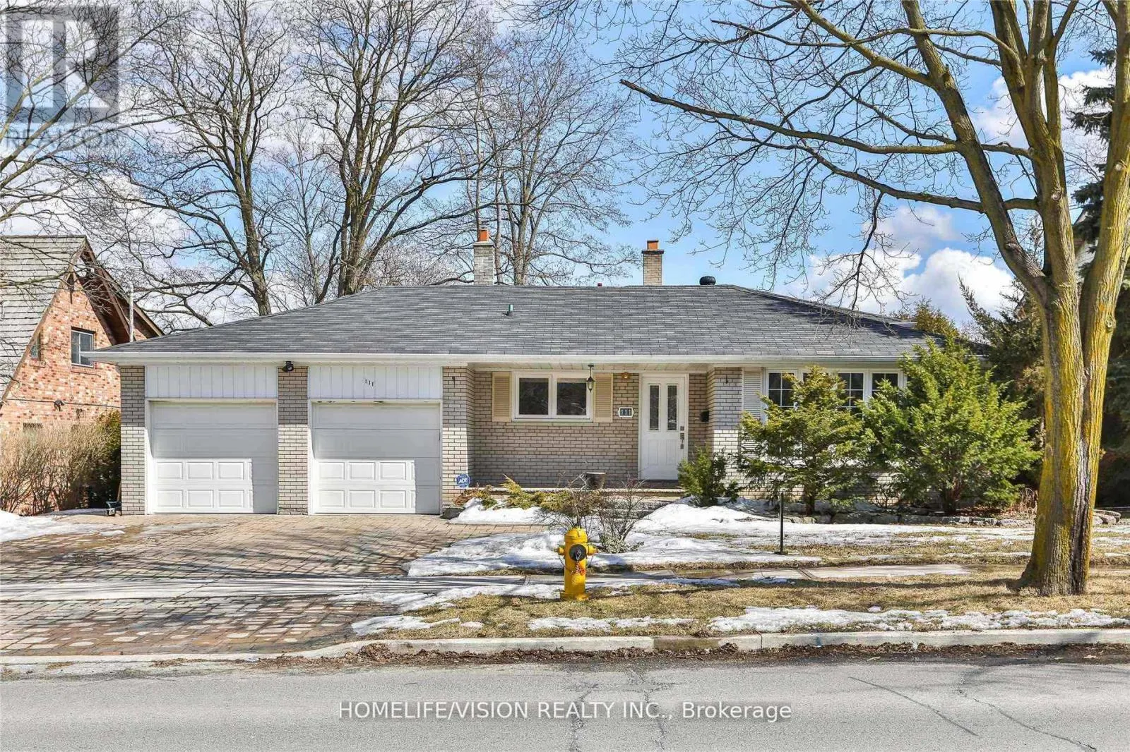 111 BANNATYNE DRIVE